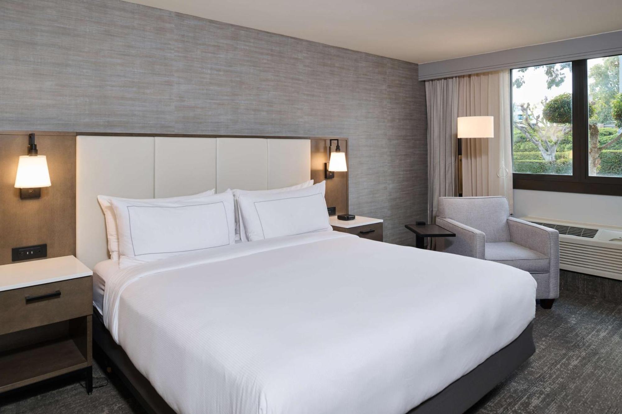 Hotel Doubletree By Hilton Buena Park Exterior foto
