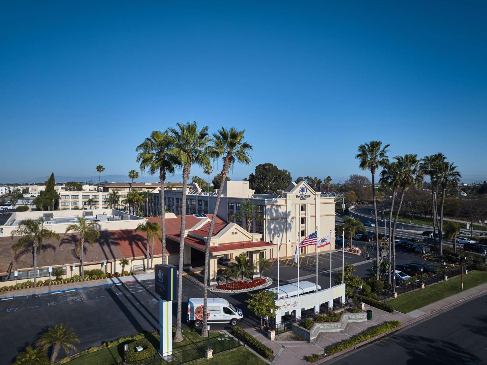 Hotel Doubletree By Hilton Buena Park Exterior foto